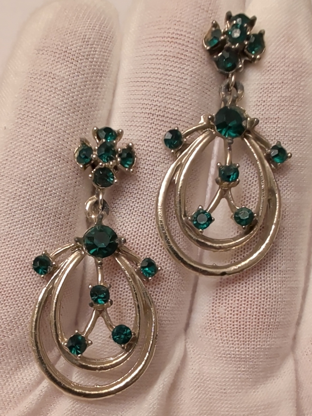 Vintage Silver-Tone Teardrop Screw Back Earrings with Emerald Green Rhinestones